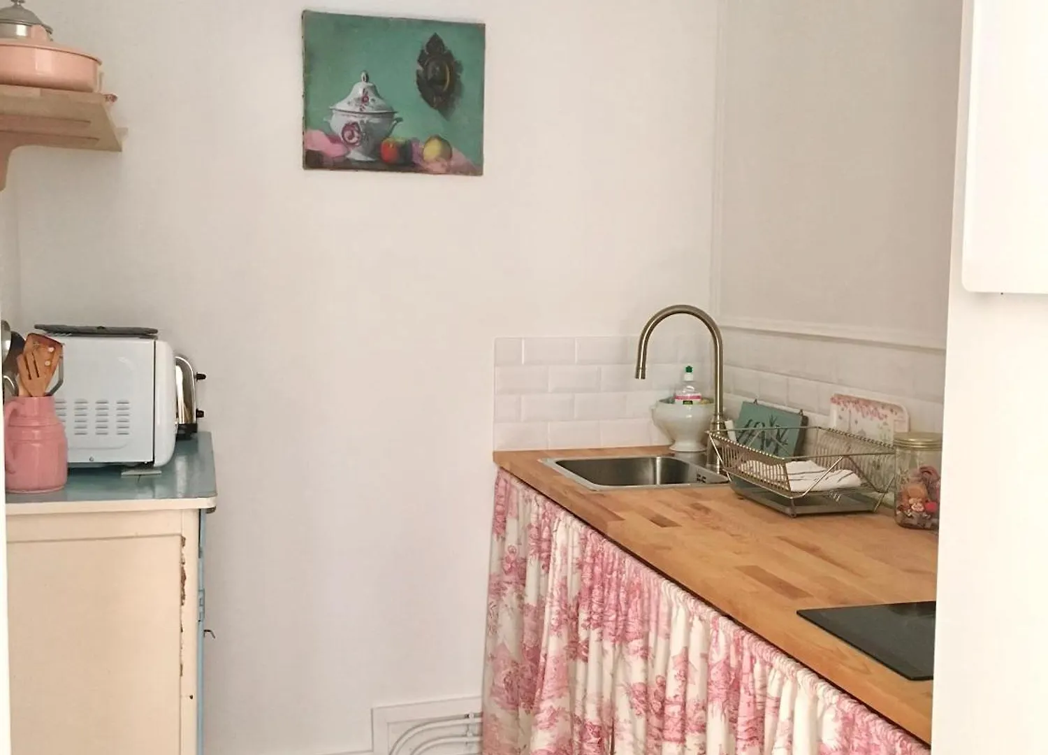Lovely Parisian Studio Condorcet Paris