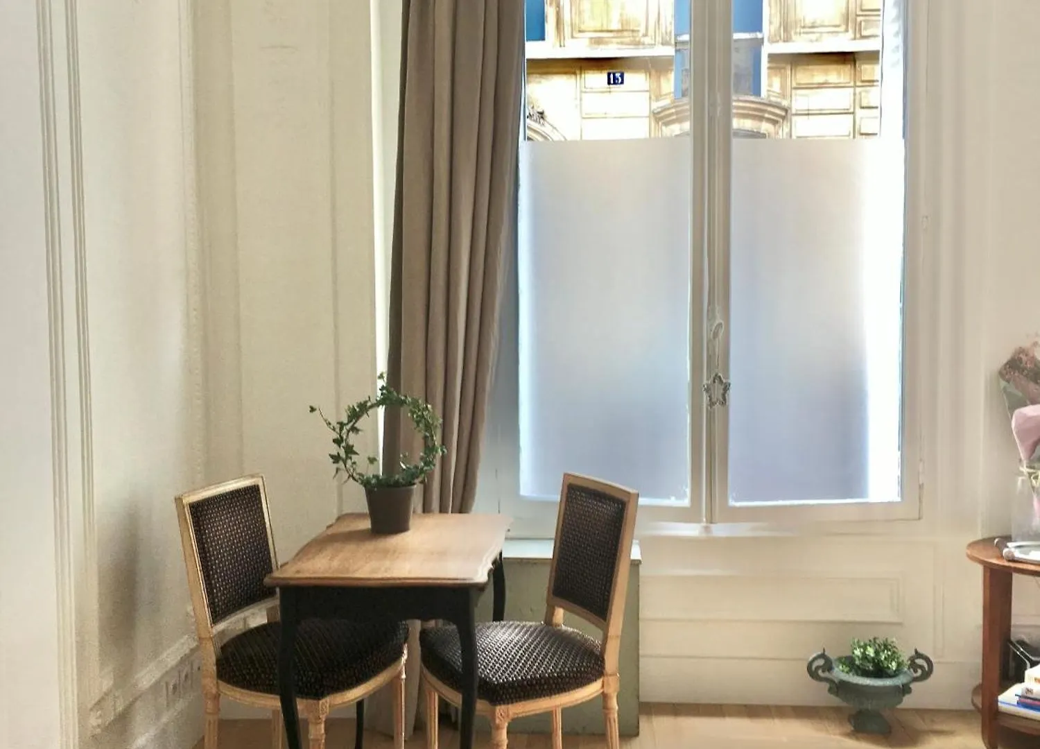 Lovely Parisian Studio Condorcet 0*, Paris